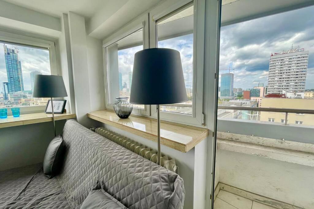 Sawa Apartment 2Xmetro Wifi 500 Mbs 50'Tv Netflix Hbo Appletv+ Warschau Exterior foto