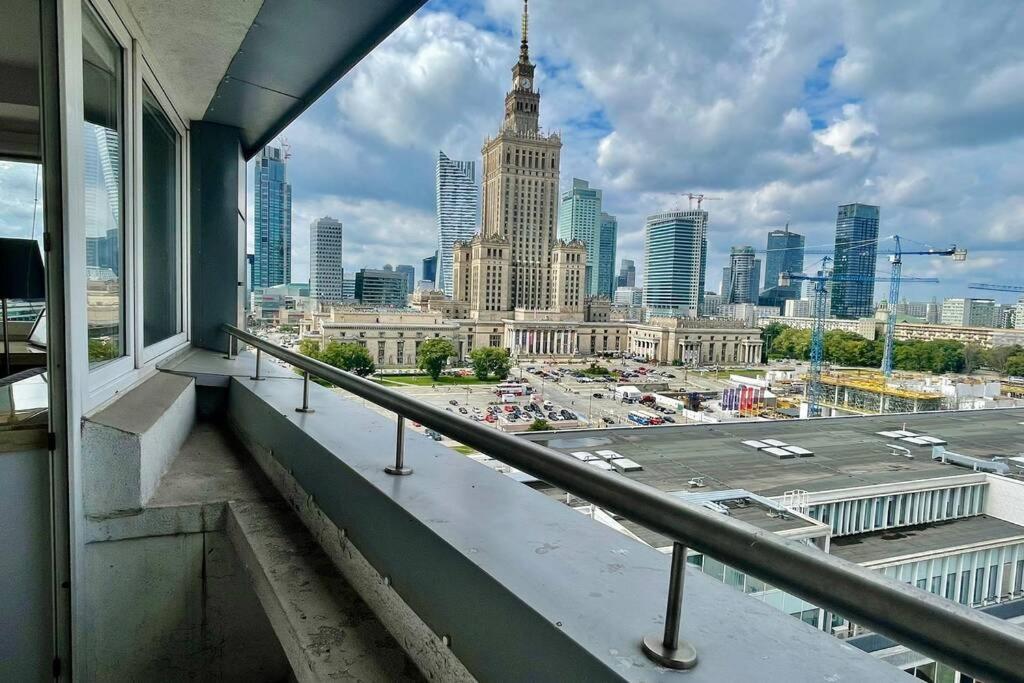 Sawa Apartment 2Xmetro Wifi 500 Mbs 50'Tv Netflix Hbo Appletv+ Warschau Exterior foto