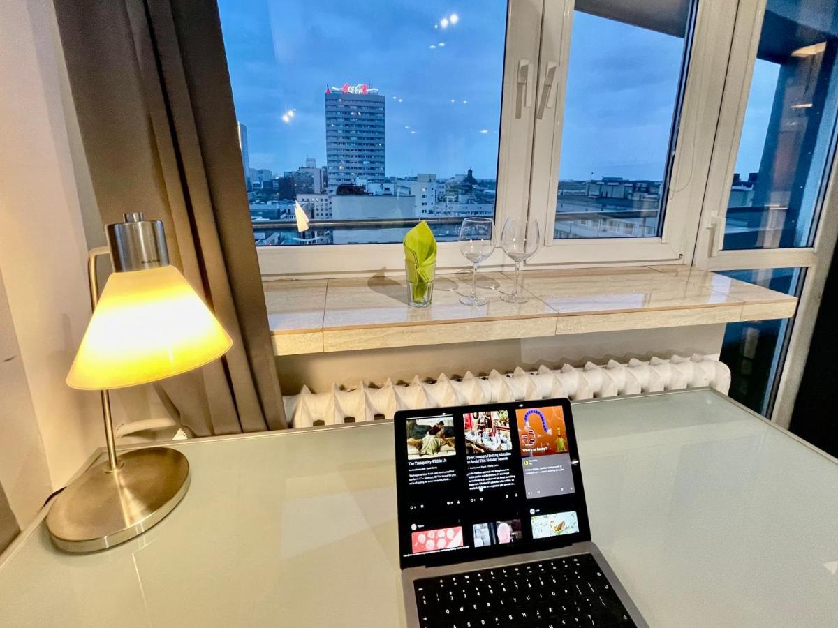Sawa Apartment 2Xmetro Wifi 500 Mbs 50'Tv Netflix Hbo Appletv+ Warschau Exterior foto